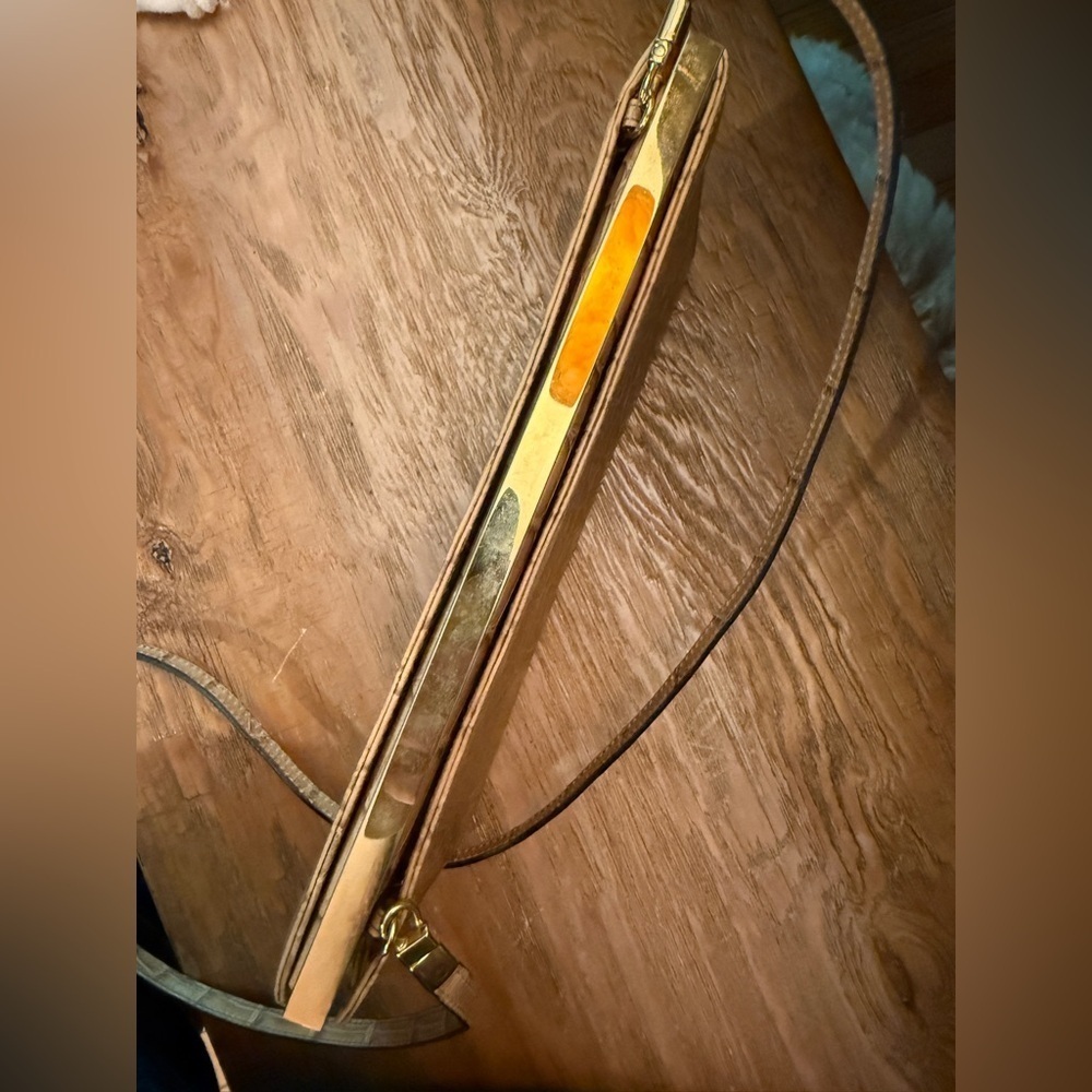 Rene New York VINTAGE Elegant Tan Crocodile-Embossed Purse immaculate condition - Picture 6 of 11